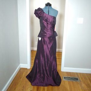 NWT! Alfred Angelo 2-piece Purple Gown Size 10